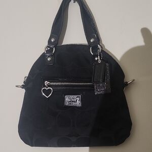 Elegant Black Shoulder Bag with Heart Accent